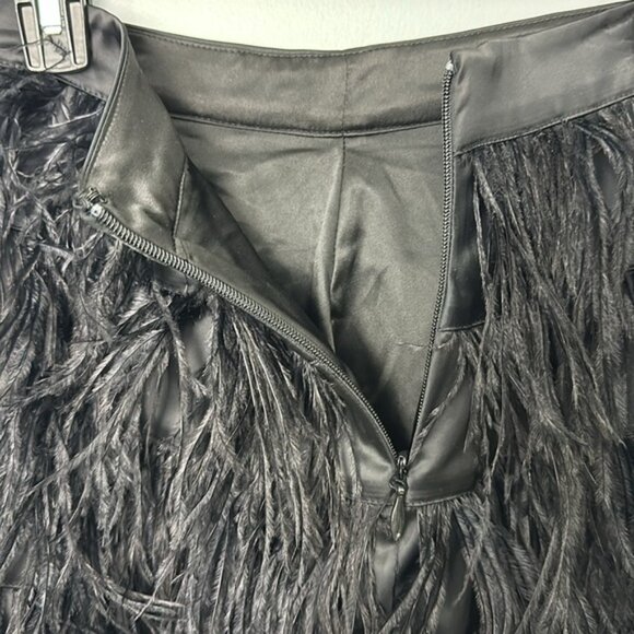 bebe Black Feather Mini Skirt Size 4 - Picture 3 of 7